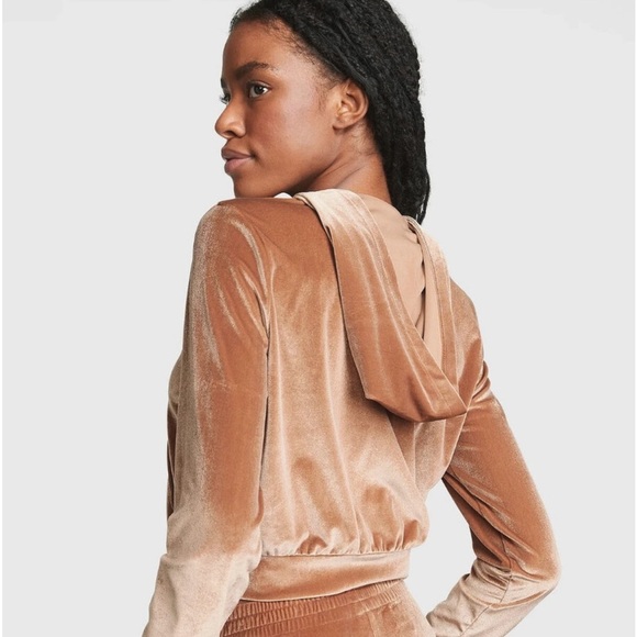 Vs pink cropped rhinestone bling hoodie X-large like new - Picture 2 of 8